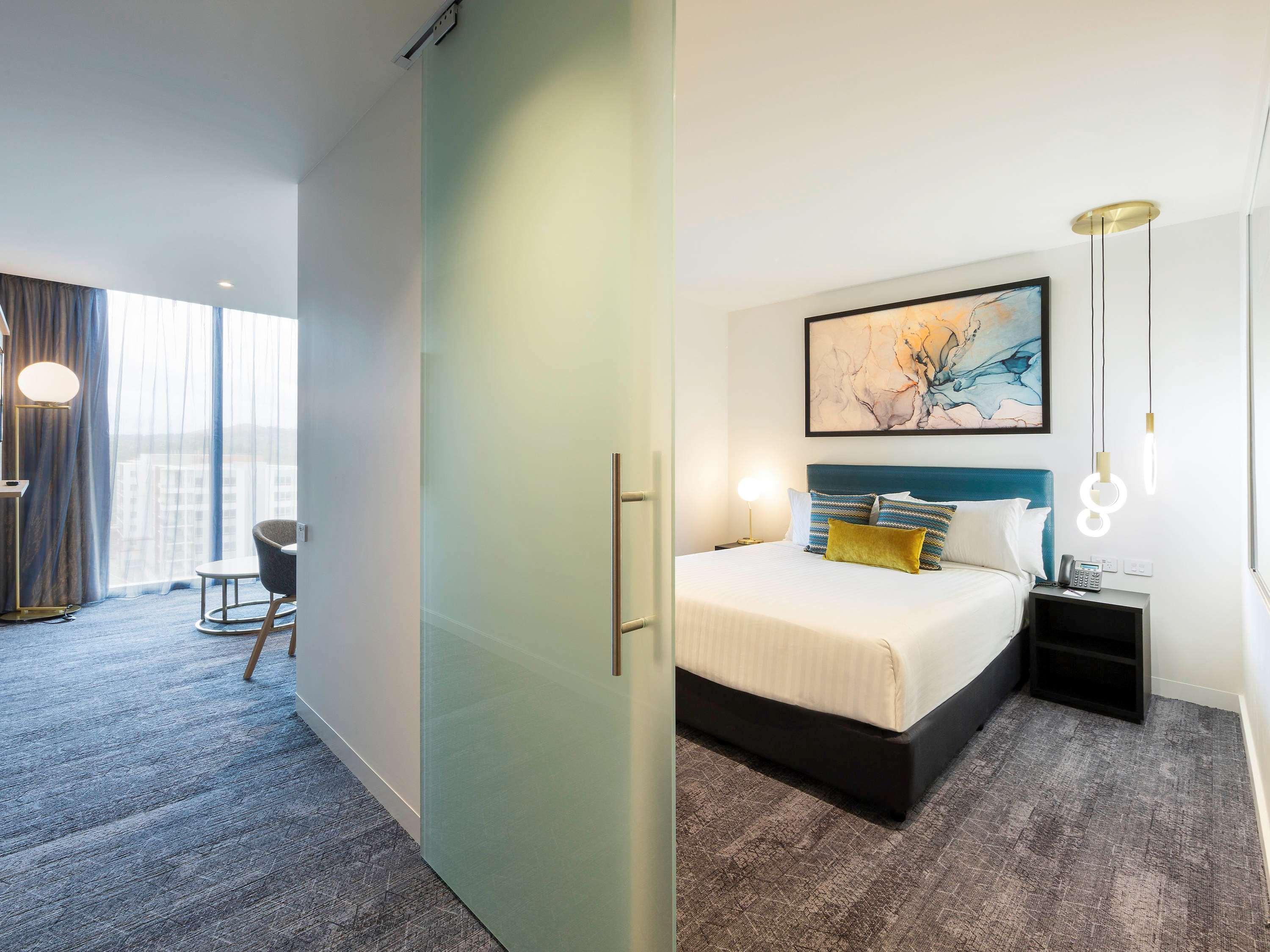 Mercure Canberra Belconnen Bagian luar foto