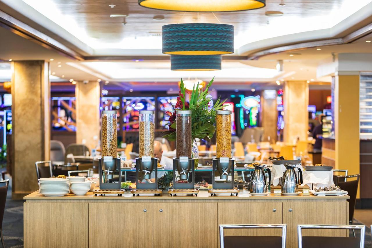 Mercure Canberra Belconnen Bagian luar foto